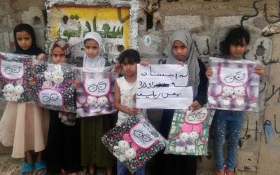 New distribution of school bags to the children in Sana’a